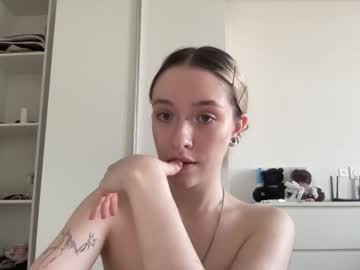 girl Lovely, Naked, Sexy & Horny Cam Girls with ccrystalluna